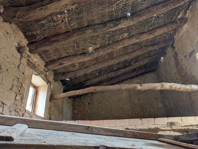 1 bedroom Finca/Country House for sale in Torre del Compte - € 44,000 (Ref: 9150396)