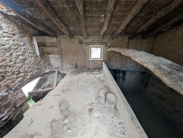 1 bedroom Finca/Country House for sale in Torre del Compte - € 44,000 (Ref: 9150396)