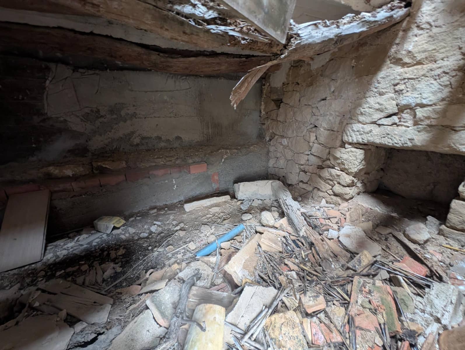 1 bedroom Finca/Country House for sale in Torre del Compte - € 44,000 (Ref: 9150396)