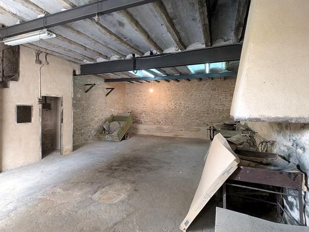 2 bedroom Townhouse for sale in Cretas - € 70,000 (Ref: 9150413)