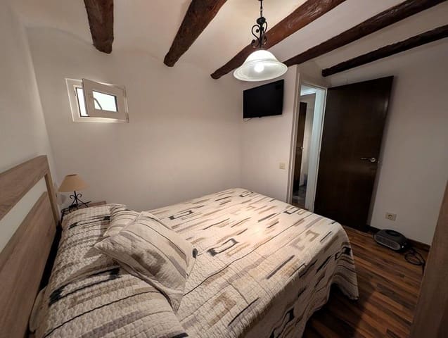 3 bedroom Townhouse for sale in Lledó - € 100,000 (Ref: 9150415)