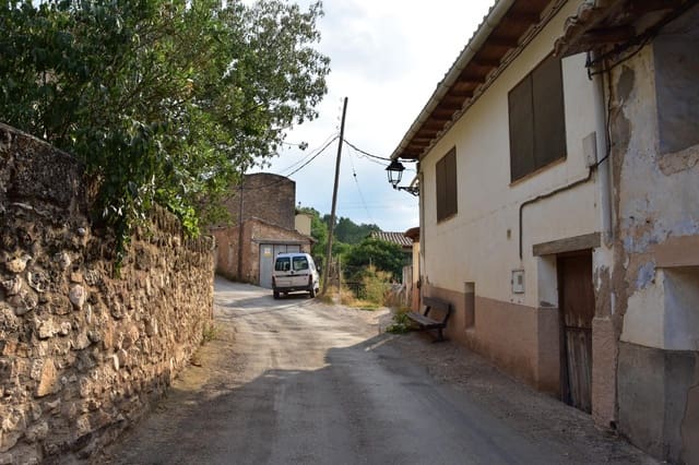 3 bedroom Townhouse for sale in Beceite - € 175,000 (Ref: 9202582)