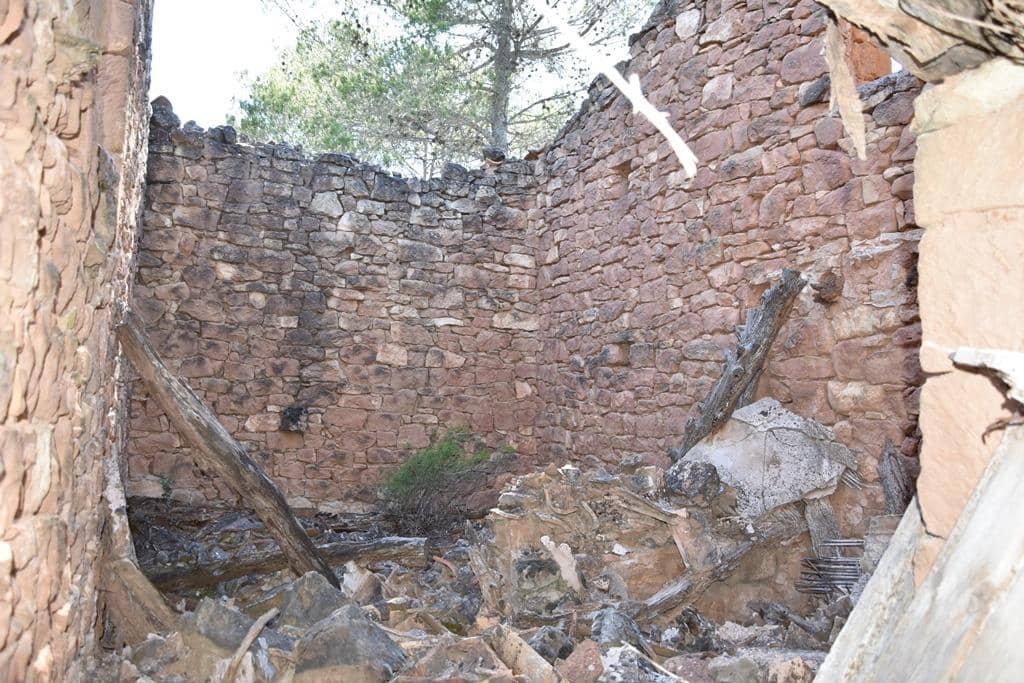 1 bedroom Finca/Country House for sale in Cretas - € 48,000 (Ref: 9204752)