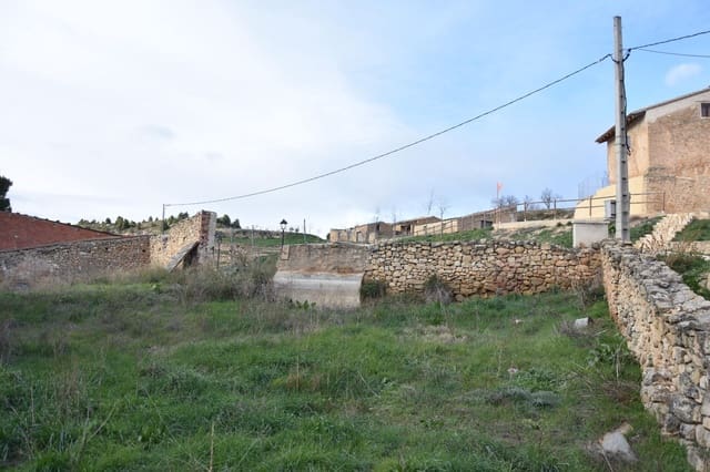 Building Plot for sale in Valderrobres - € 100,000 (Ref: 9206647)