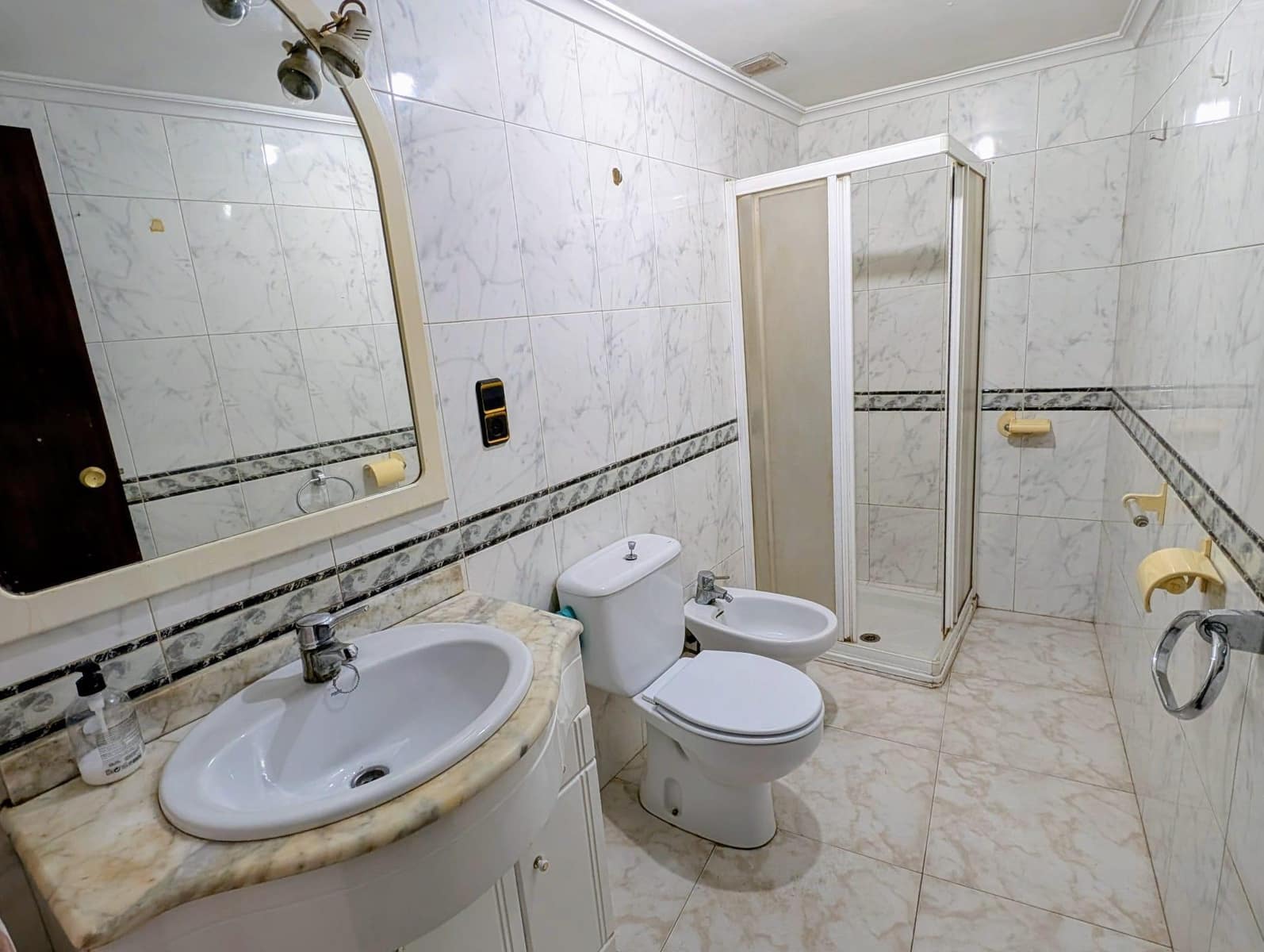 5 soverom Hus til salgs i Rafales - € 140 000 (Ref: 9220157)