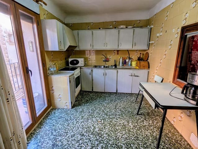 5 bedroom Townhouse for sale in Ráfales - € 140,000 (Ref: 9220157)