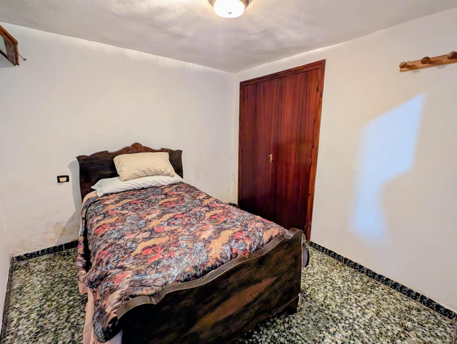 5 soverom Hus til salgs i Rafales - € 140 000 (Ref: 9220157)