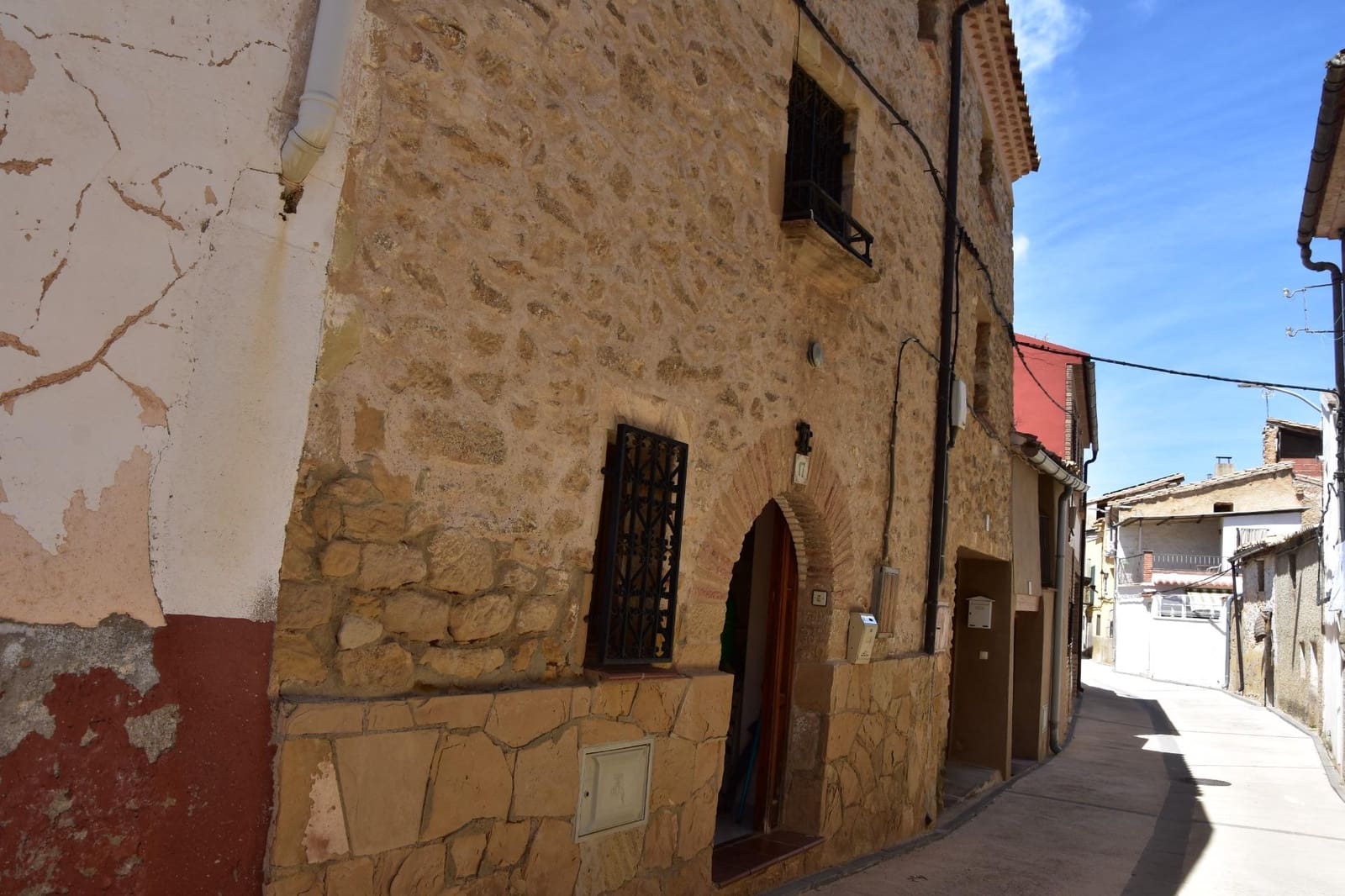 4 bedroom Townhouse for sale in Valdealgorfa - € 75,000 (Ref: 9301221)