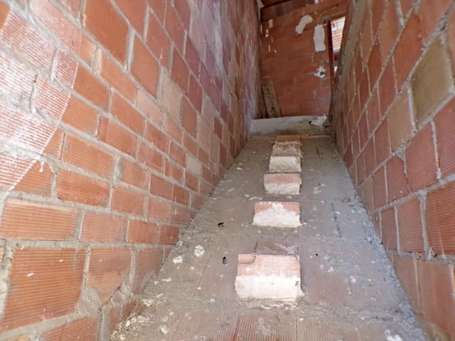 5 sypialnia Dom na sprzedaż w Monroyo - 68 000 € (Ref: 9335191)