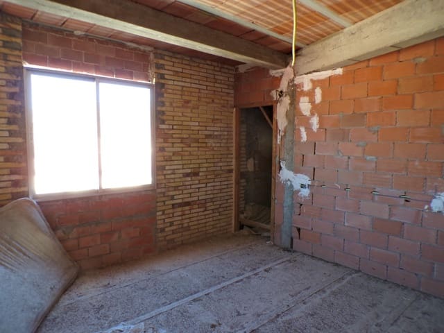 5 sypialnia Dom na sprzedaż w Monroyo - 68 000 € (Ref: 9335191)