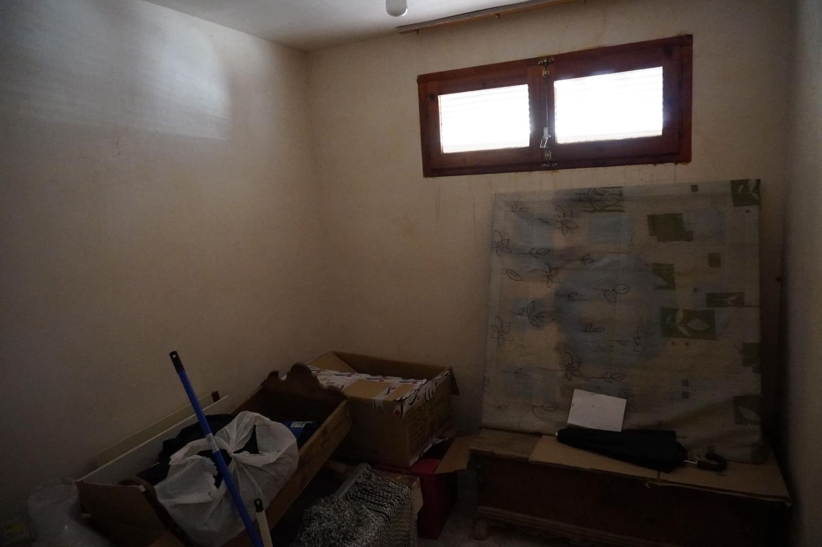 3 bedroom Townhouse for sale in La Portellada - € 65,000 (Ref: 9349405)