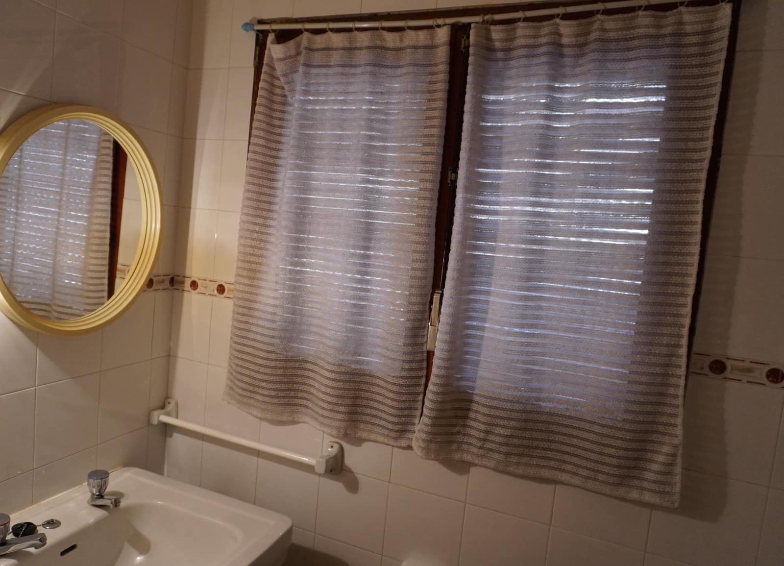 3 bedroom Townhouse for sale in La Portellada - € 65,000 (Ref: 9349405)