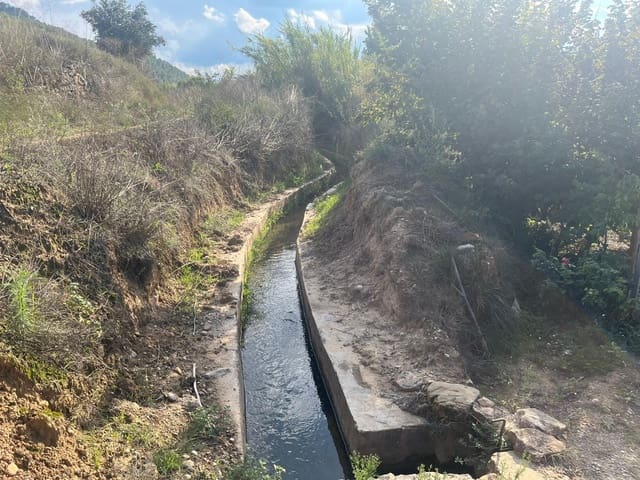 1 bedroom Finca/Country House for sale in Torre del Compte - € 34,000 (Ref: 9367382)