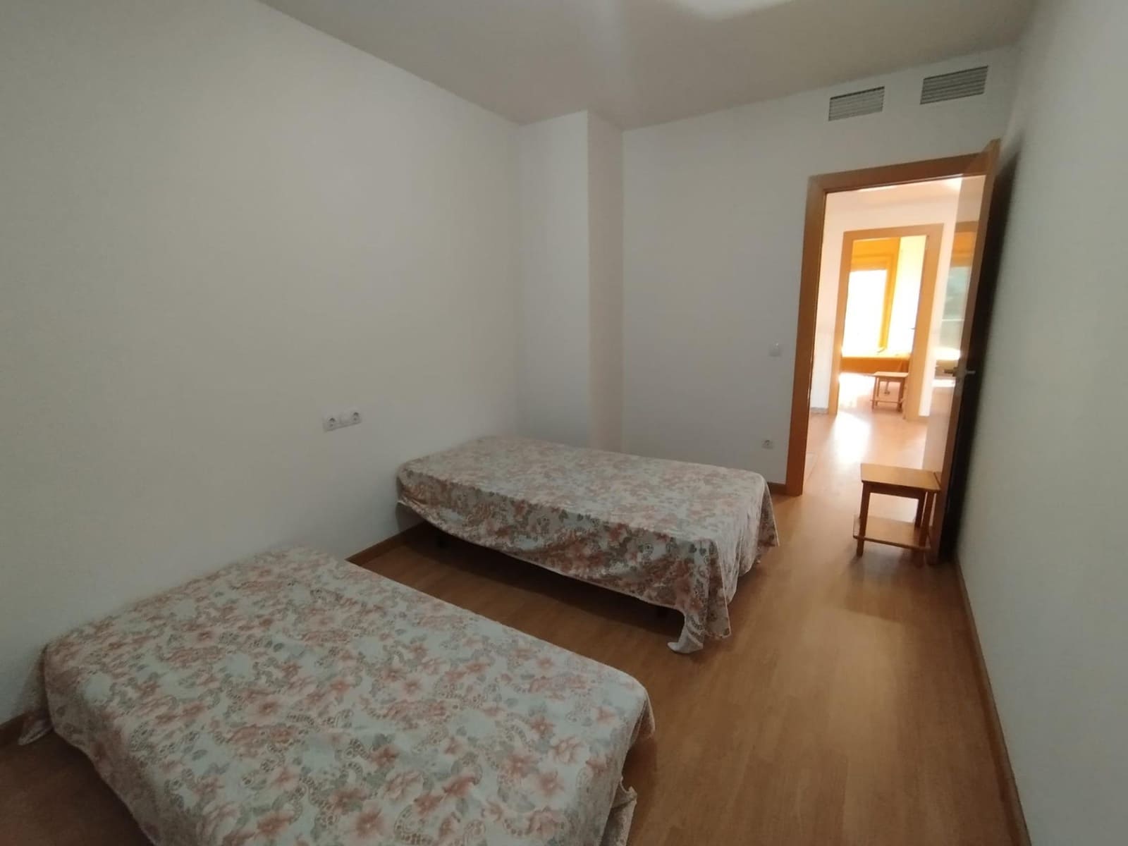 4 bedroom Townhouse for sale in Castelseras with garage - € 170,000 (Ref: 9414286)