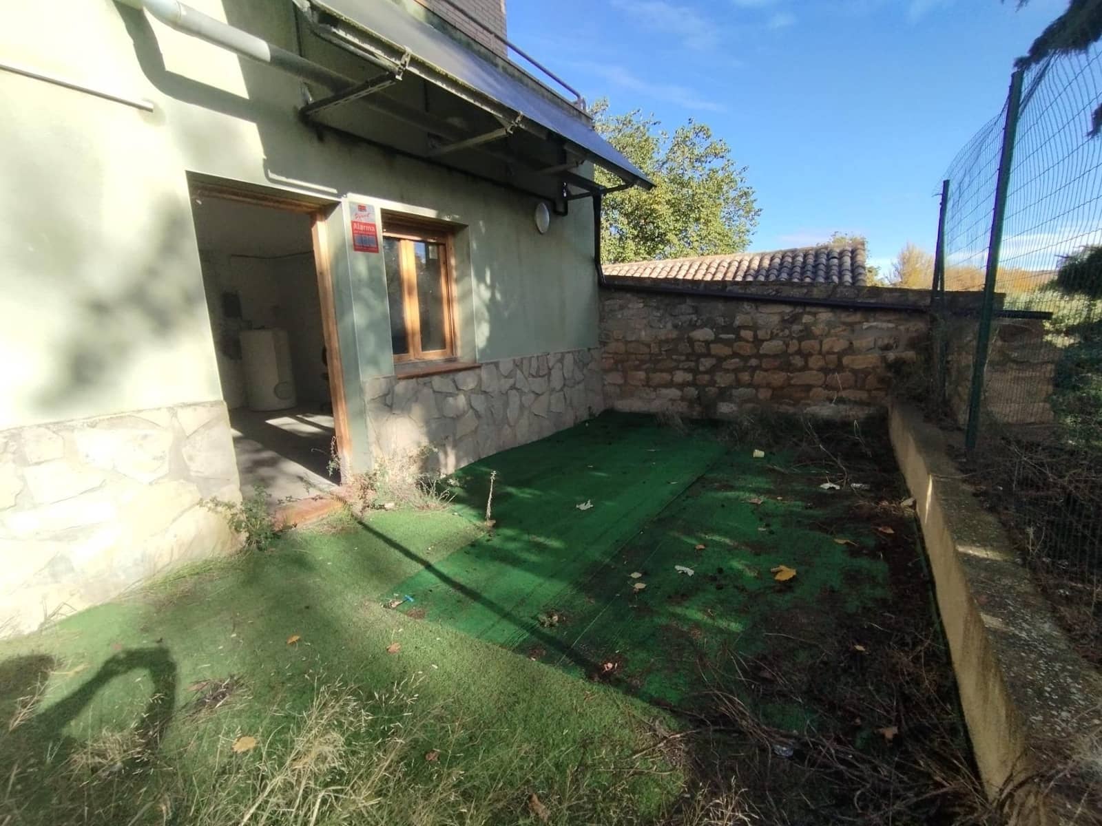 4 bedroom Townhouse for sale in Castelseras with garage - € 170,000 (Ref: 9414286)