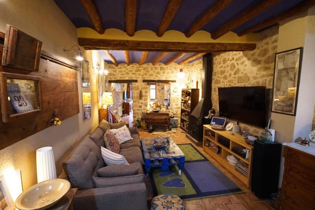 4 bedroom Townhouse for sale in Arnes - € 320,000 (Ref: 9431168)