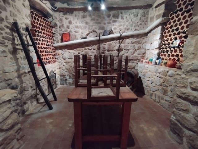 4 sypialnia Dom na sprzedaż w Horta de Sant Joan - 135 000 € (Ref: 9449586)