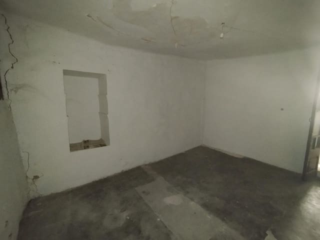 2 bedroom Townhouse for sale in Calaceite - € 30,000 (Ref: 9465671)