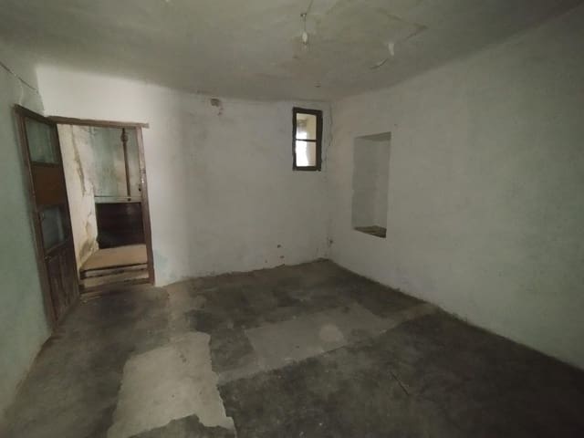 Casa de 2 habitaciones en Calaceite en venta - 30.000 € (Ref: 9465671)