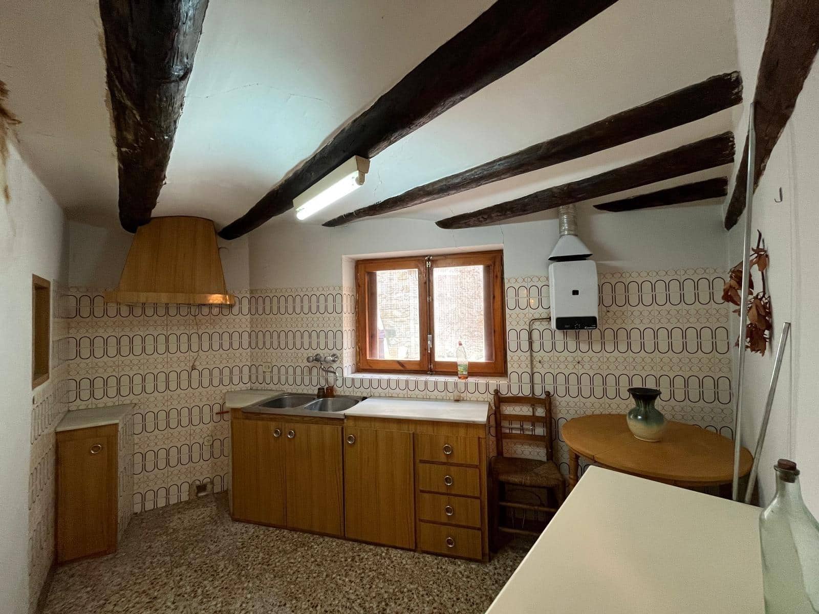 Casa de 3 habitaciones en Valderrobres en venta - 75.000 € (Ref: 9670883)