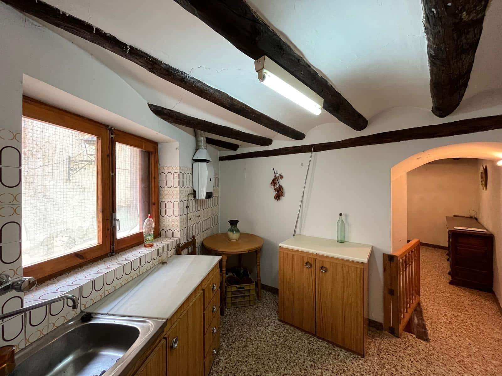 Casa de 3 habitaciones en Valderrobres en venta - 75.000 € (Ref: 9670883)