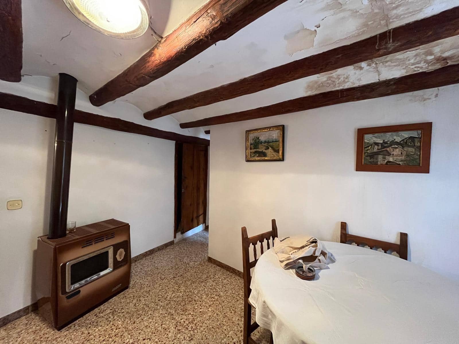 Casa de 3 habitaciones en Valderrobres en venta - 75.000 € (Ref: 9670883)