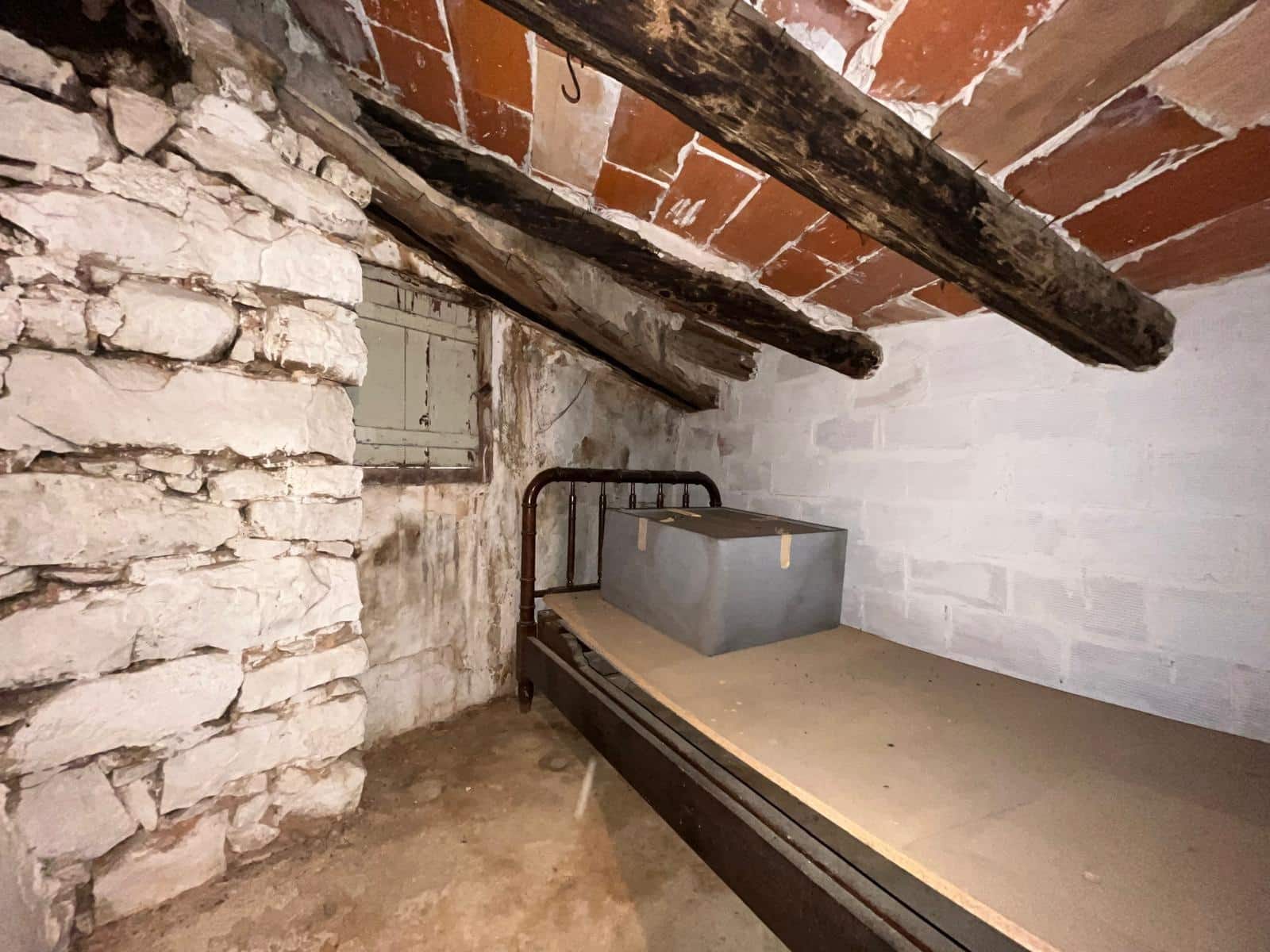 Casa de 3 habitaciones en Valderrobres en venta - 75.000 € (Ref: 9670883)