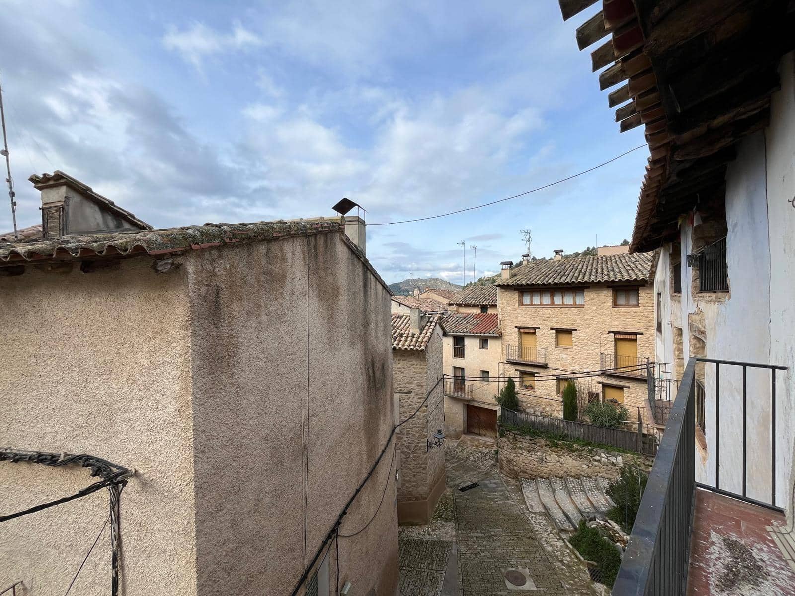 Casa de 3 habitaciones en Valderrobres en venta - 75.000 € (Ref: 9670883)