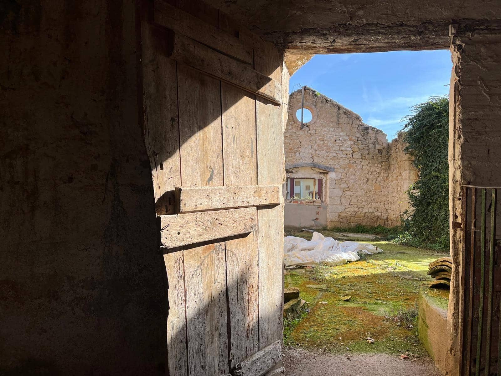 6 bedroom Commercial for sale in Valderrobres - € 420,000 (Ref: 9674448)