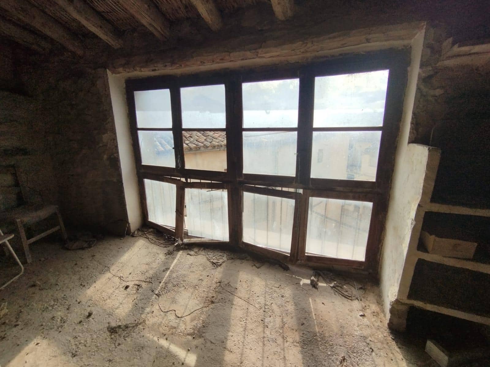 5 bedroom Finca/Country House for sale in Valjunquera - € 60,000 (Ref: 9720176)