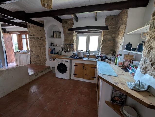 3 slaapkamer Finca/Landhuis te koop in Arens de Lledó - € 80.000 (Ref: 9752189)