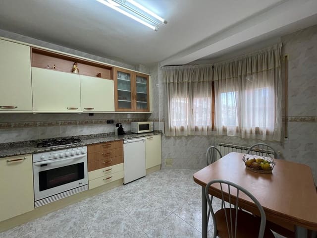 3 soveværelse Lejlighed til salg i Valderrobres - € 126.000 (Ref: 9755891)