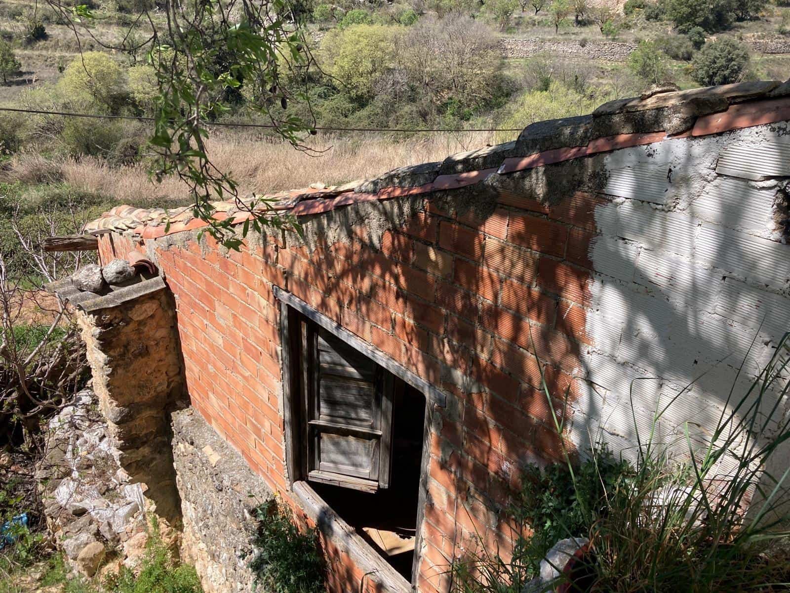 Ruin til salg i Fuentespalda - € 18.000 (Ref: 9778338)