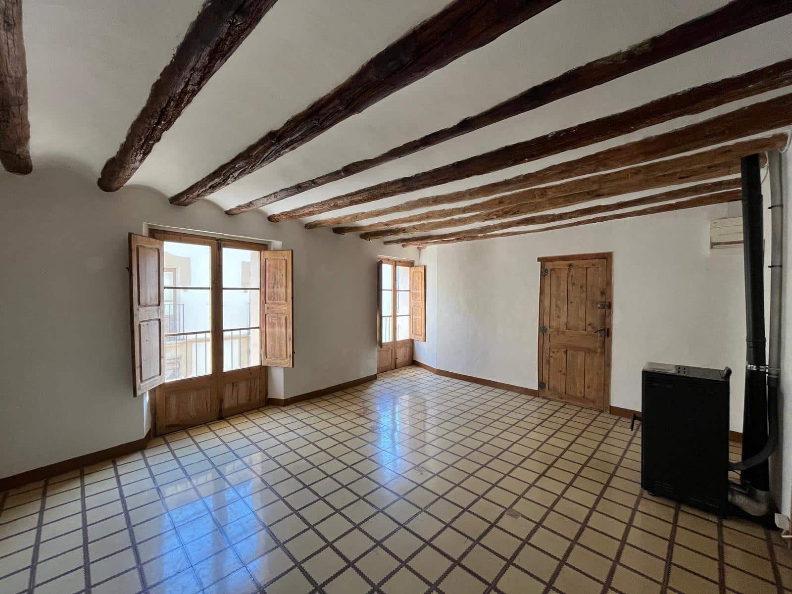 3 bedroom Flat for sale in Valderrobres - € 126,000 (Ref: 9794848)