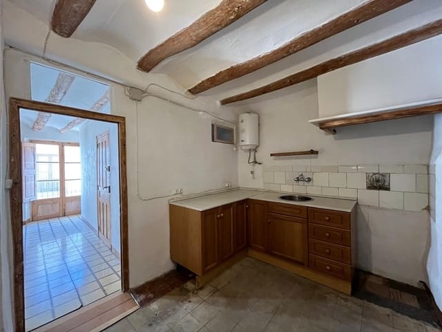3 slaapkamer Flat te koop in Valderrobres - € 126.000 (Ref: 9794848)