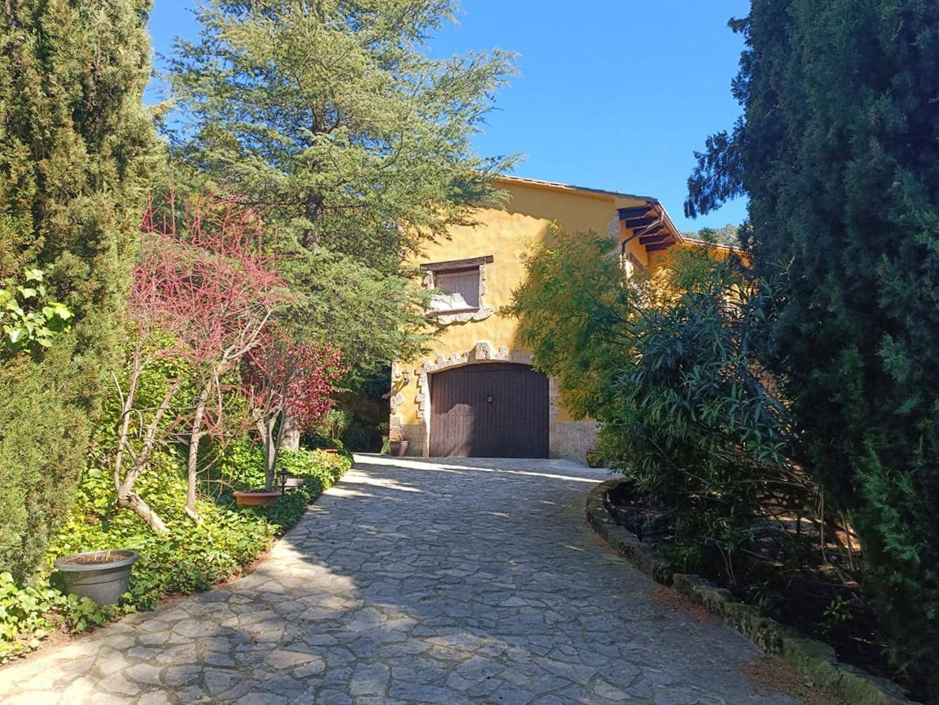 4 bedroom Finca/Country House for sale in Beceite with pool - € 539,000 (Ref: 9806630)