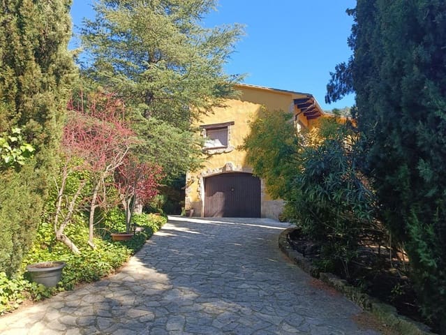 4 bedroom Finca/Country House for sale in Beceite with pool - € 539,000 (Ref: 9806630)