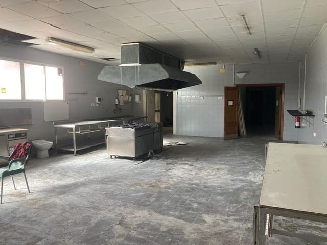 4 quarto Comercial para venda em Gandesa - 259 000 € (Ref: 9816024)