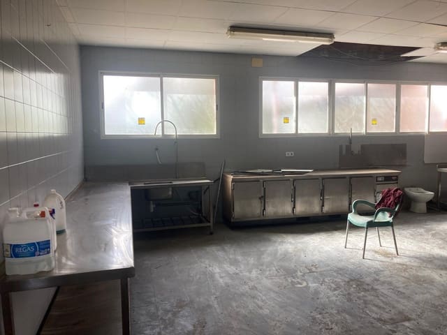 4 quarto Comercial para venda em Gandesa - 259 000 € (Ref: 9816024)