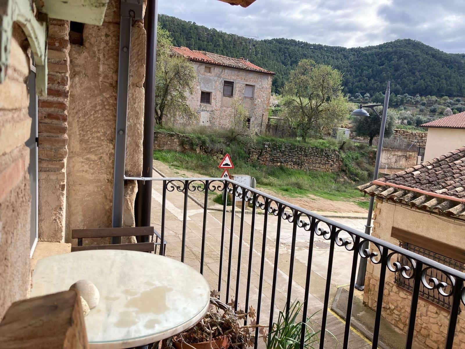 2 bedroom Townhouse for sale in La Portellada - € 85,000 (Ref: 9822751)