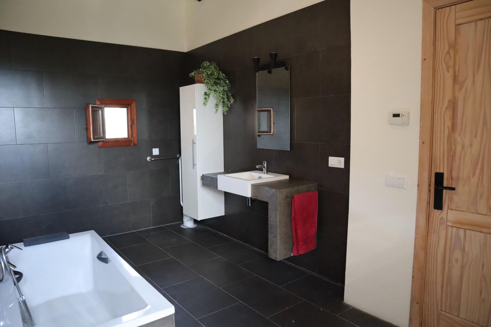 3 bedroom Finca/Country House for sale in La Fresneda - € 599,000 (Ref: 9843707)