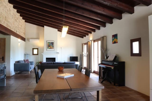 Finca/Casa Rural de 3 habitaciones en La Fresneda en venta - 599.000 € (Ref: 9843707)