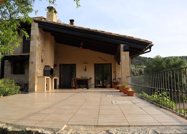 Finca/Casa Rural de 3 habitaciones en La Fresneda en venta - 599.000 € (Ref: 9843707)