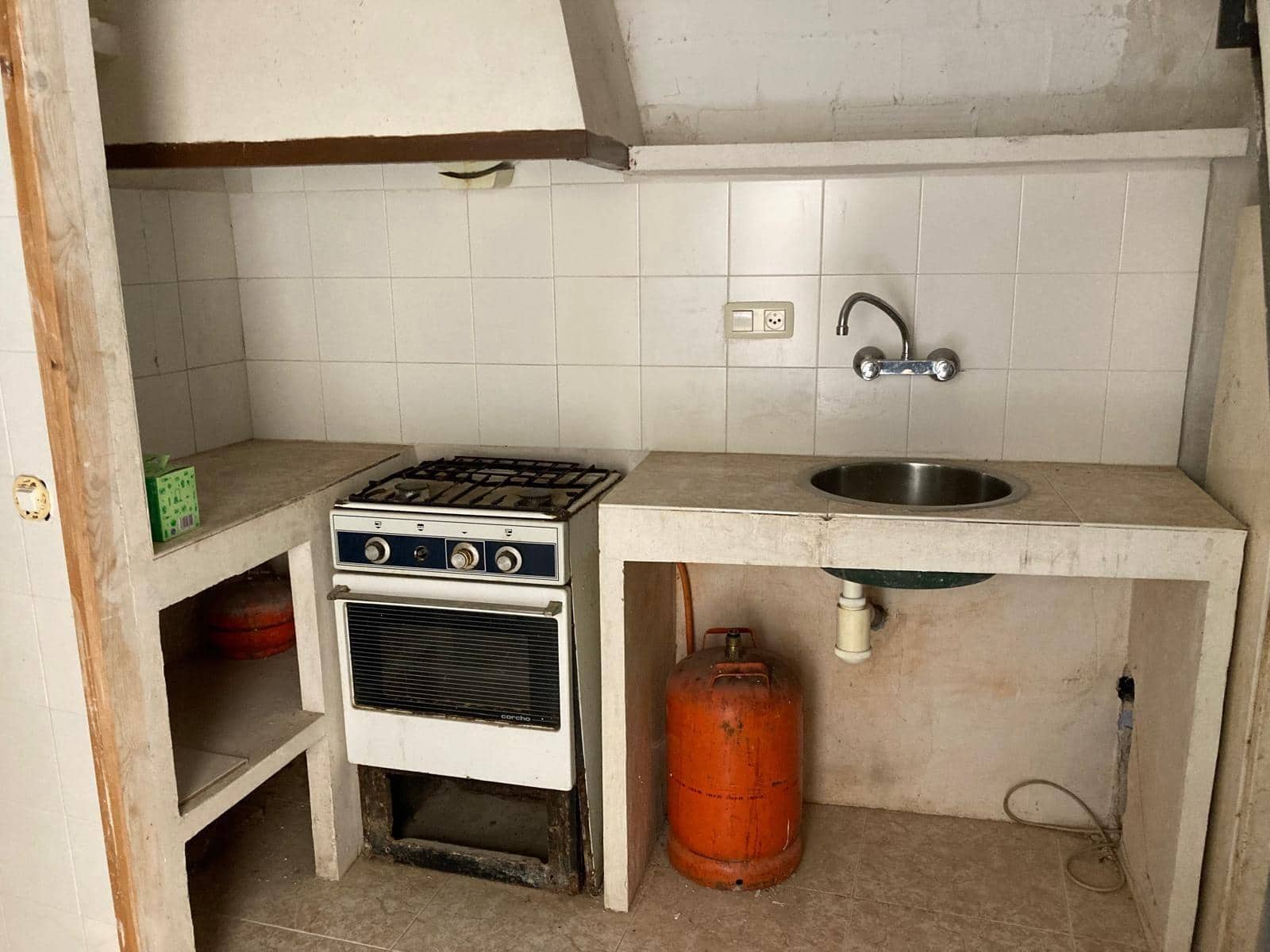 2 bedroom Townhouse for sale in Horta de Sant Joan - € 48,000 (Ref: 9849605)