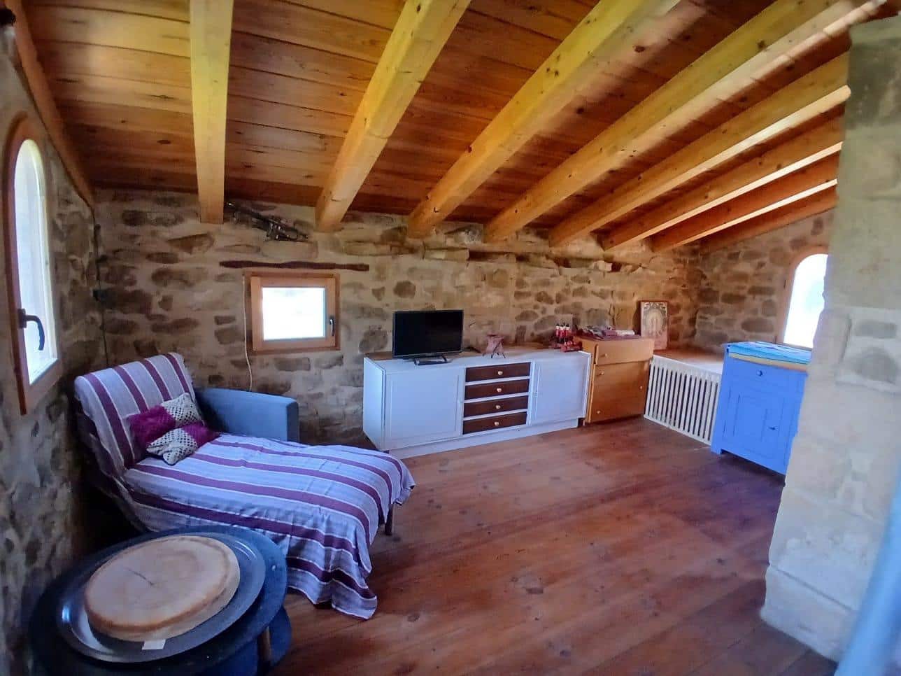 3 bedroom Finca/Country House for sale in La Fresneda - € 179,000 (Ref: 9899010)