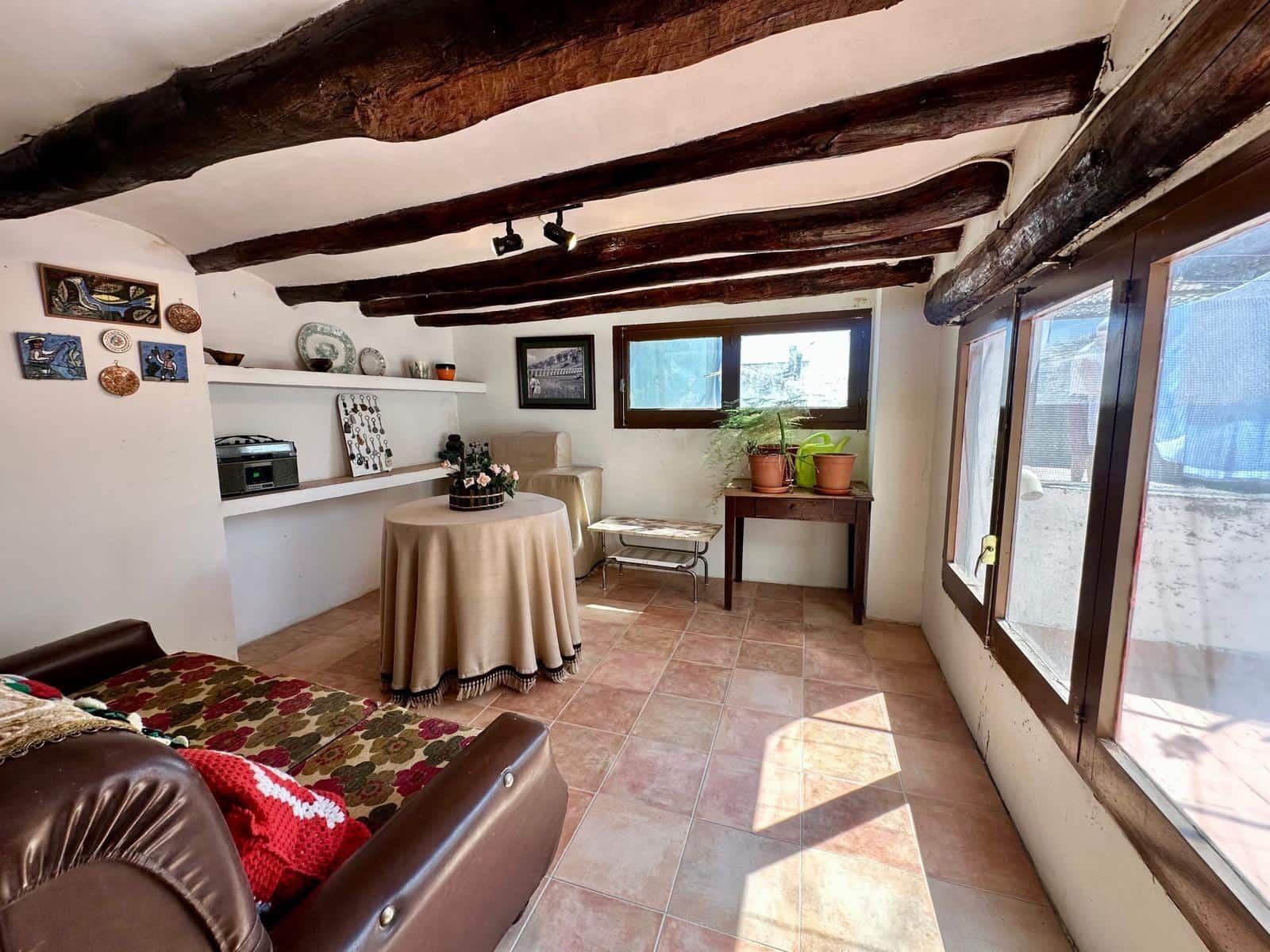 5 bedroom Townhouse for sale in Calaceite - € 125,000 (Ref: 9916037)
