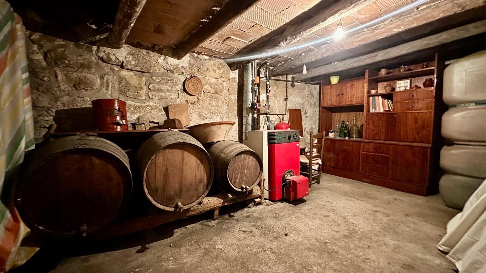 5 bedroom Townhouse for sale in Calaceite - € 125,000 (Ref: 9916037)