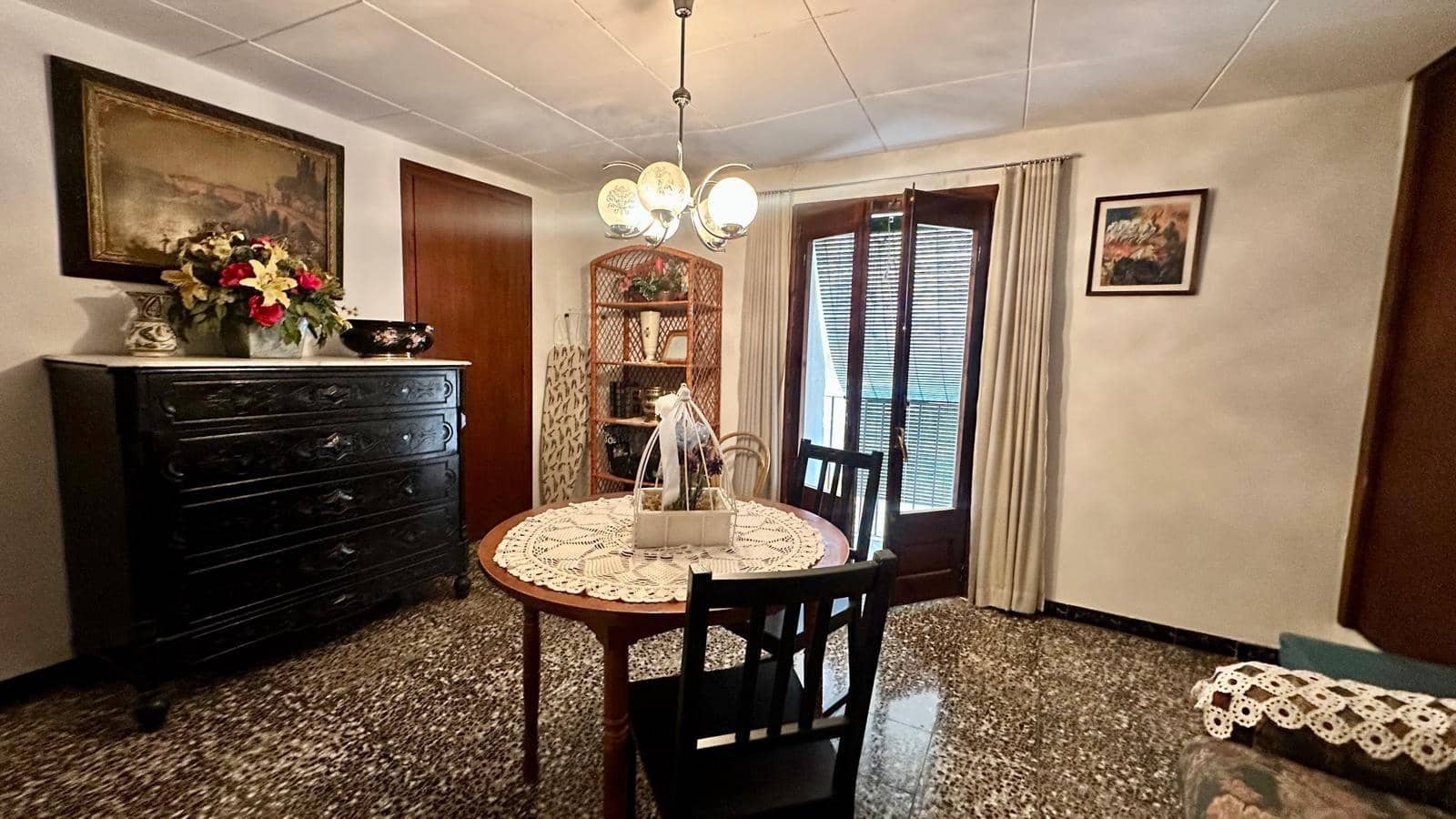 5 bedroom Townhouse for sale in Calaceite - € 125,000 (Ref: 9916037)