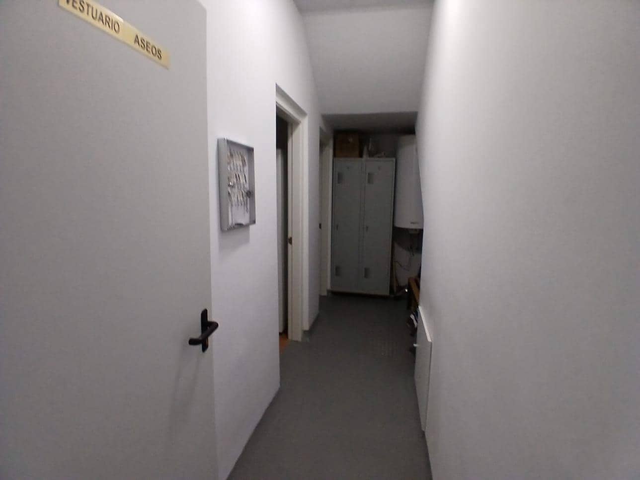 6 bedroom Commercial for sale in Valdeltormo - € 550,000 (Ref: 9924737)