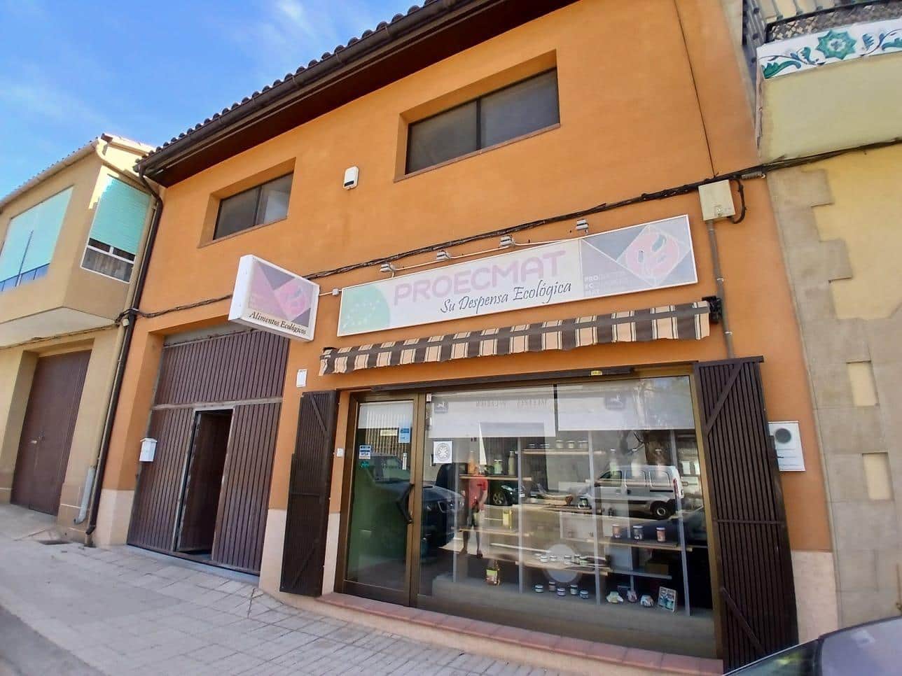 6 bedroom Commercial for sale in Valdeltormo - € 550,000 (Ref: 9924737)